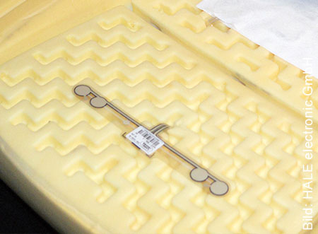 Blick auf einen Sitzkontakt in einem Sitzpolster